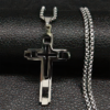 Colar com Crucifixo Saint God Banhado a Ouro 18K - Clube Boss